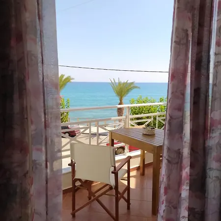 Apartment Cosy With Sea View Stalida